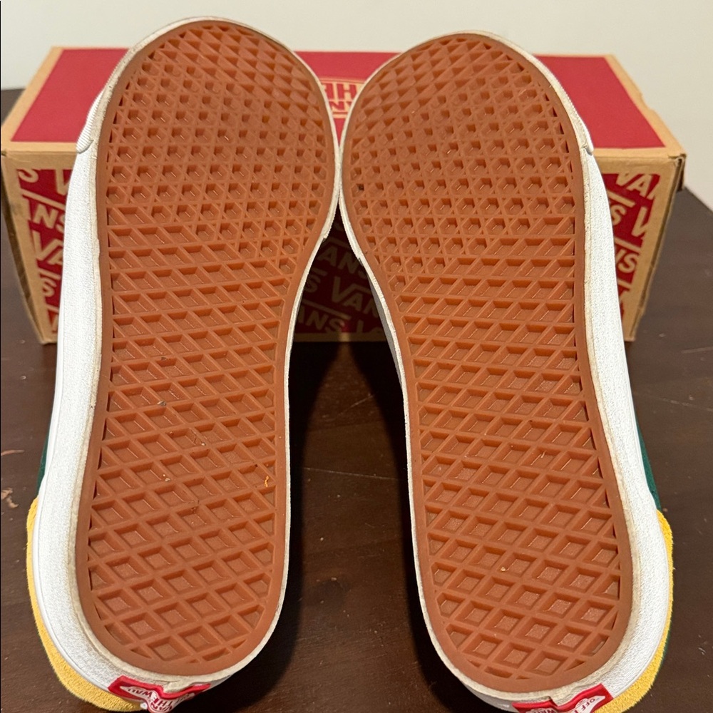 Vans Old Skool 'Yacht Club' sneaker - Picture 10 of 11